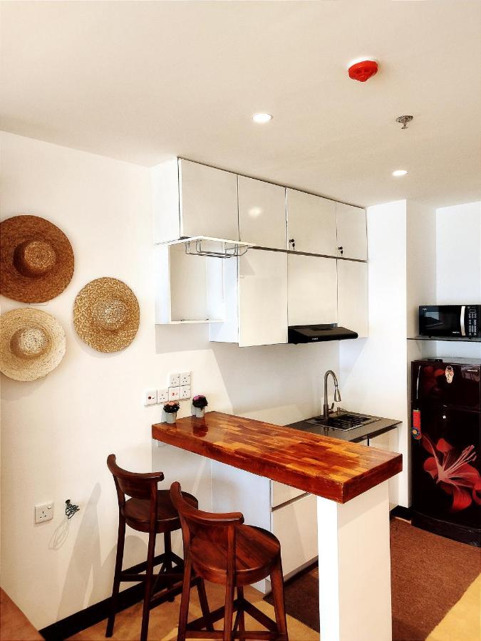 Ocean Breeze Condo By Lake Infinity Negombo Exteriör bild